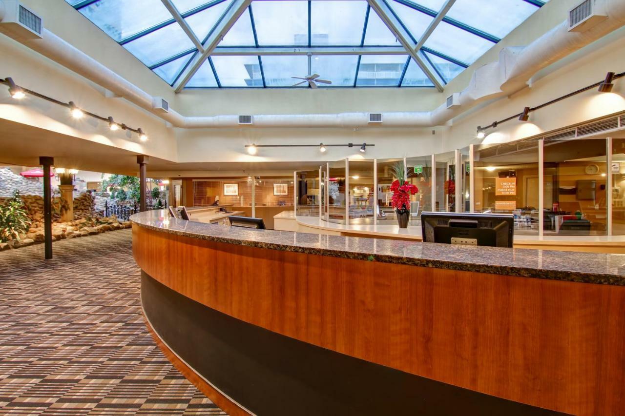 Edmonton Inn And Conference Centre Eksteriør billede